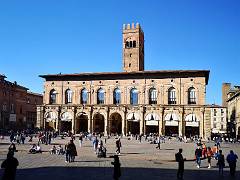 Piazza Maggiore 13