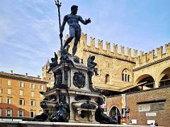 Piazza del Nettuno 06