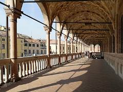 Palazzo della ragione 03