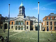 Château et City hall 11