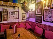 Johnnie Fox's pub 10