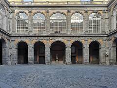 Piazza del plebiscito- Palazzo reale 11