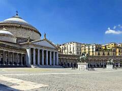 Piazza del plebiscito- Palazzo reale 16