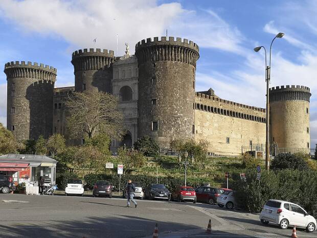 Escursione al Castel nuovo e Il Castel dell'ovo