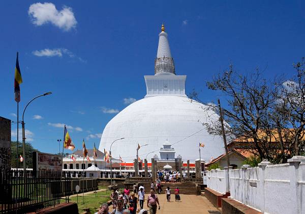 Le site d'Anuradhapura