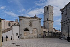 Santuario di San Michele Arcangelo 01