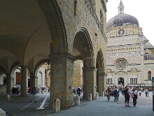 Piazza Vecchia 04