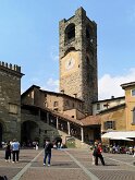 Piazza Vecchia 06