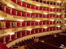 Piazza e Teatro La Scala 17