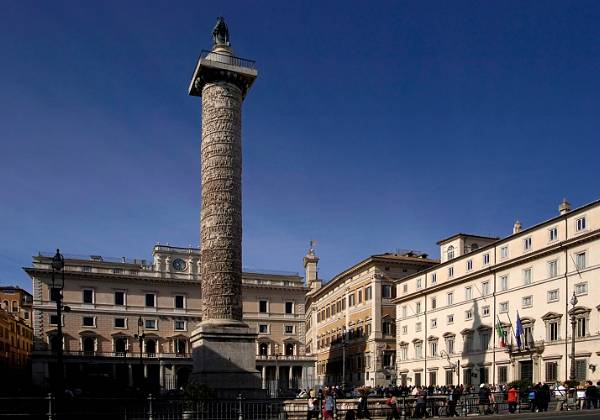 Piazza Colonna